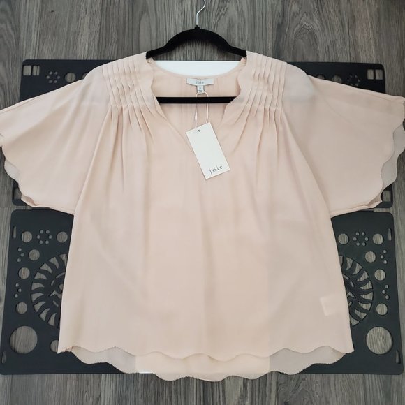 Joie NWOT 100% Silk V-Neck Scalloped Short Sleeve Blouse - Picture 5 of 10